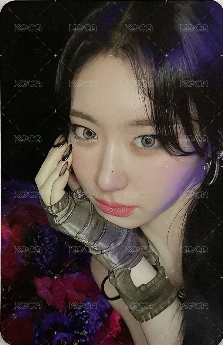 BORN TO BE 專輯卡 限量版 正面