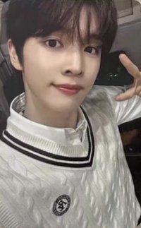 Hug 周邊卡 毛衣卡