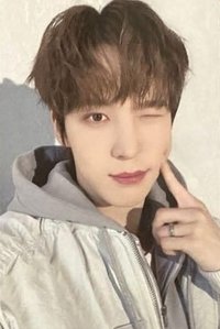 Not Okay 環球 特典卡 