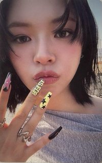 正規四 專輯卡 Polaroid ver. 黃版