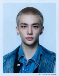 Hollow 專輯卡 初回A 證件照