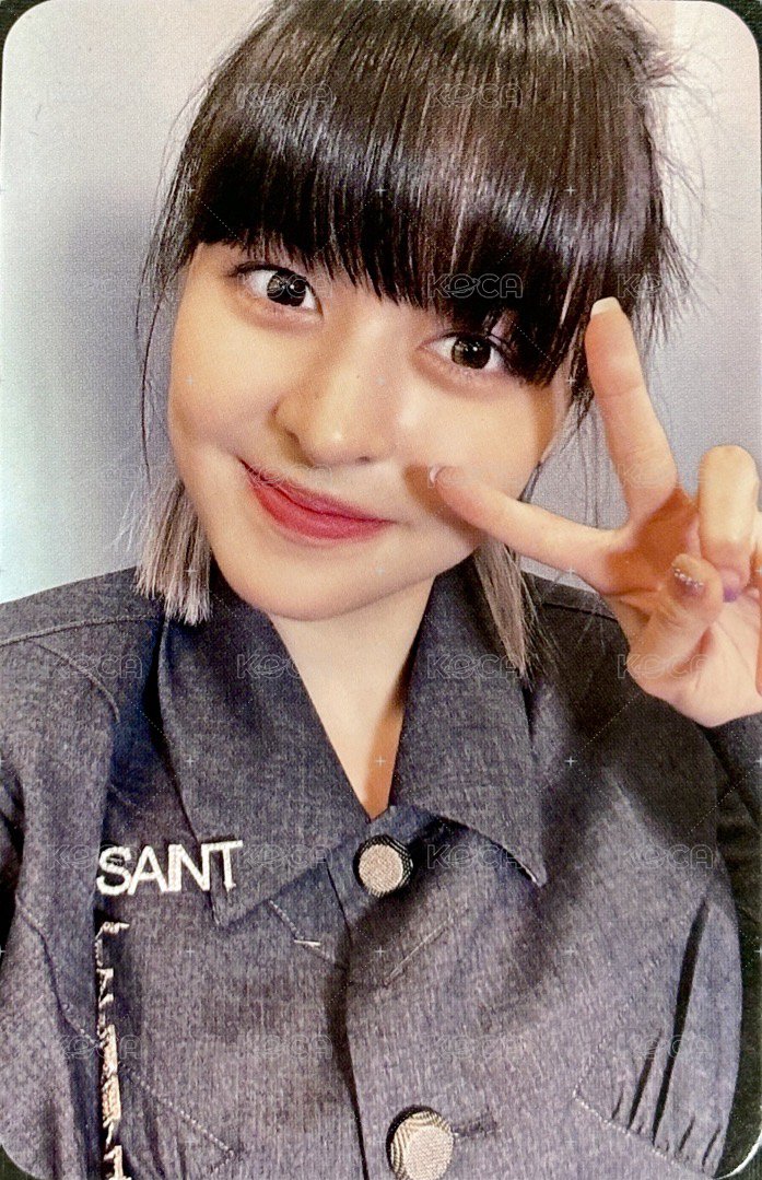 AD MARE mmt 簽售卡 莉 正面