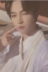 BLOOD MOON 赤月圖 白