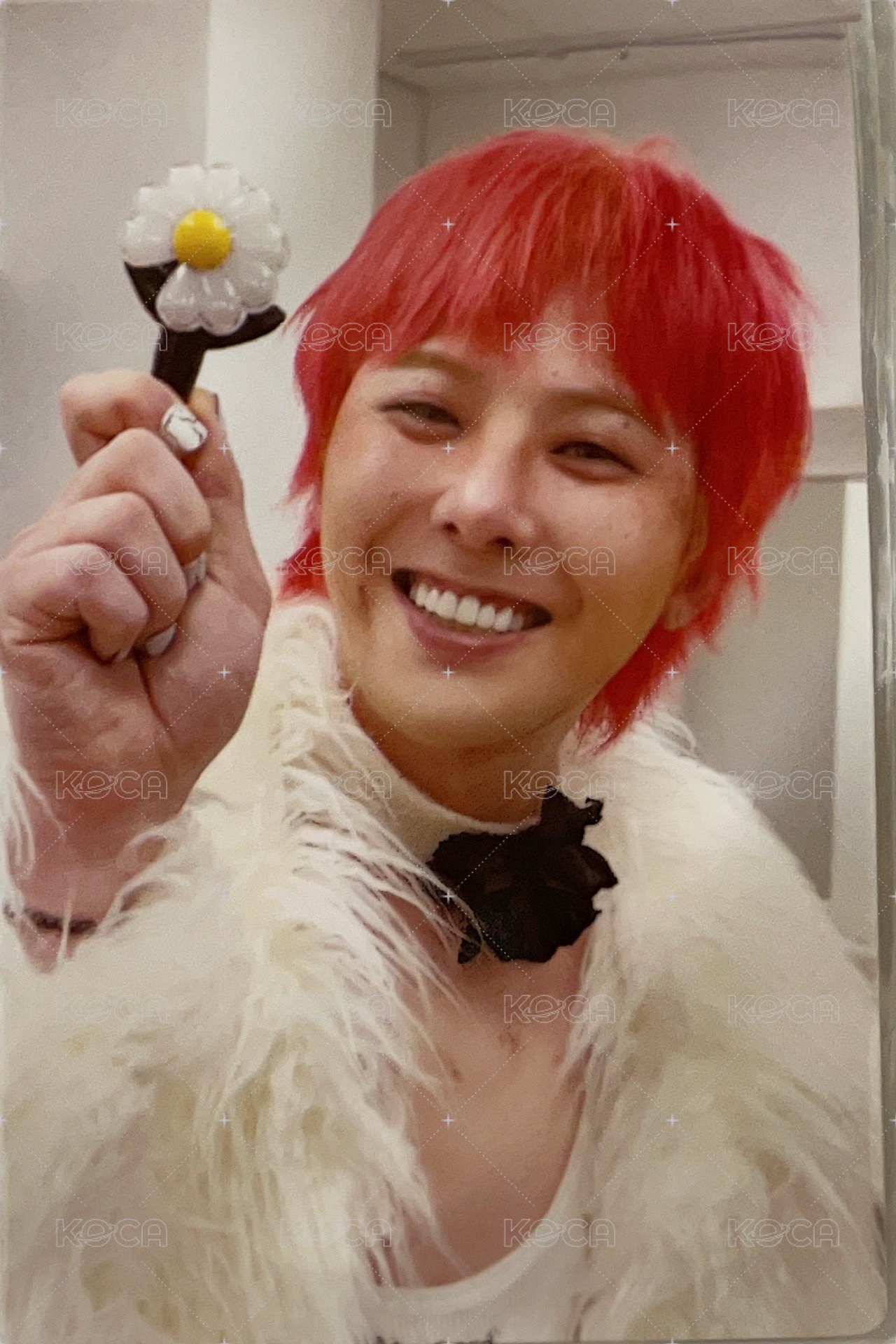 Übermensch QQ音樂 特典卡 手燈 正面