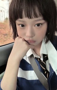 How Sweet 專輯卡 Hanni ver.