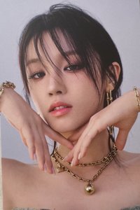 雜誌卡 費加羅 雨琦