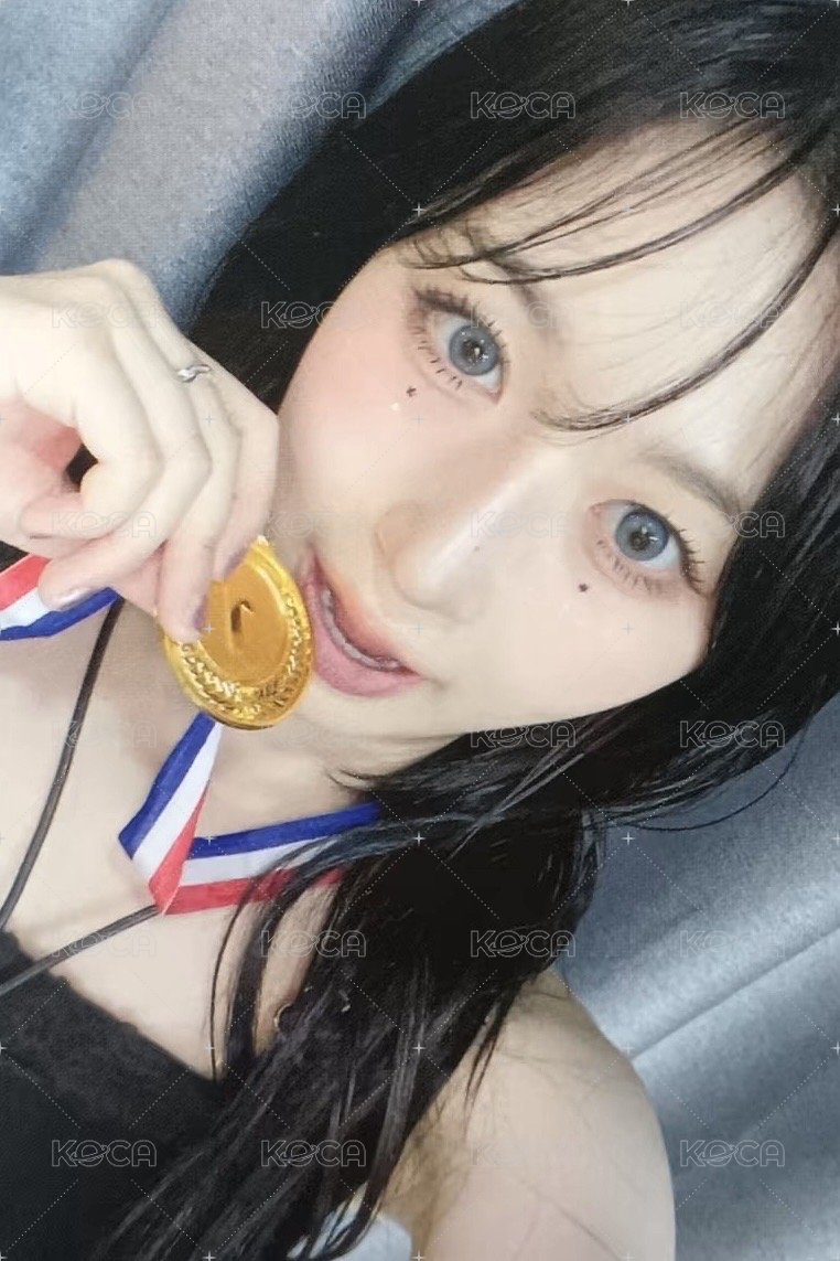 STICK OUT sw 線上 1.0 簽售卡 金牌得主 正面