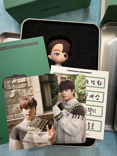 ZERO:FEVER EPILOGUE 公仔專 潤浩 鍾浩