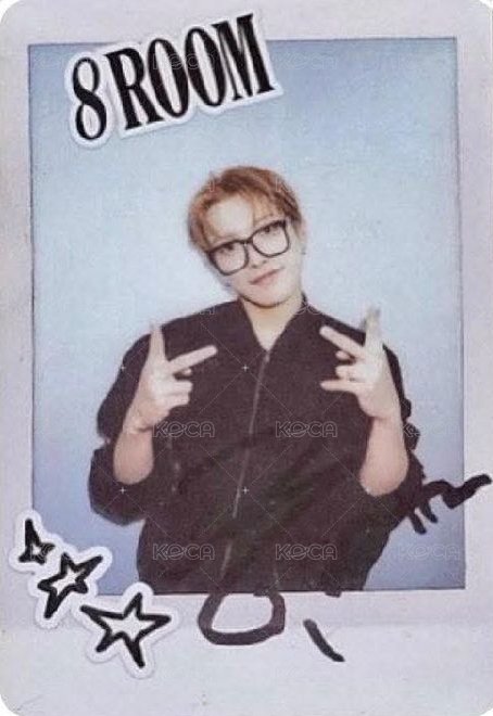 8ROOM 滿額卡  正面