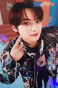 Ultra Milk 代言卡 普通版