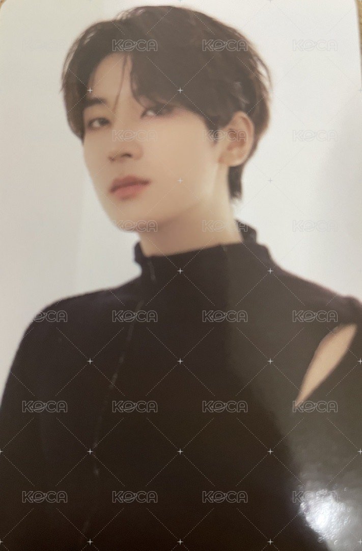 FOLLOW AGAIN 隨機卡 ｜韓通卡包 正面