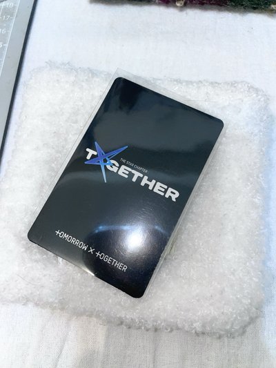 🔴正四 CU 特典卡 B ver.（需多帶一張無🔴小卡）𝙔𝙀𝙊𝙉𝙅𝙐𝙉