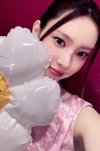 bomb yzy 廣州線下 簽售卡 