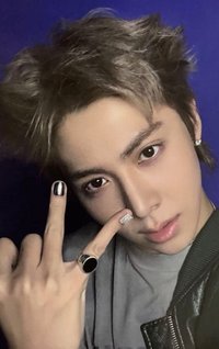 FAMOUS 專輯卡 WICKED ver.