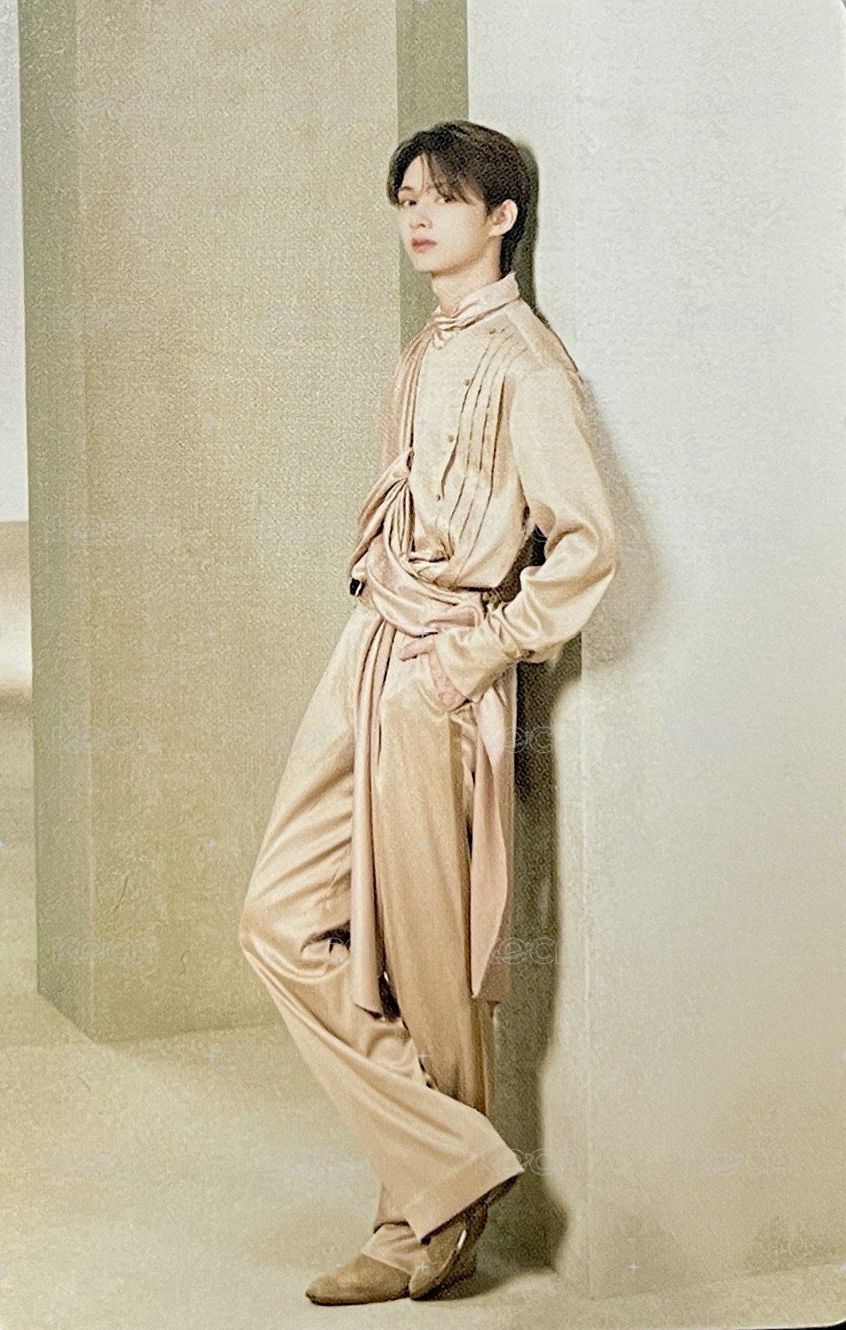 RIGHT HERE 隨機卡 ｜卡包 正面