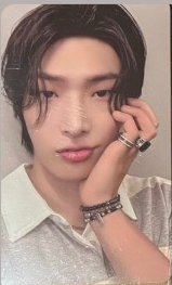 第二週卡包-托臉旼