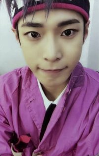 Cherry Bomb 專輯卡 