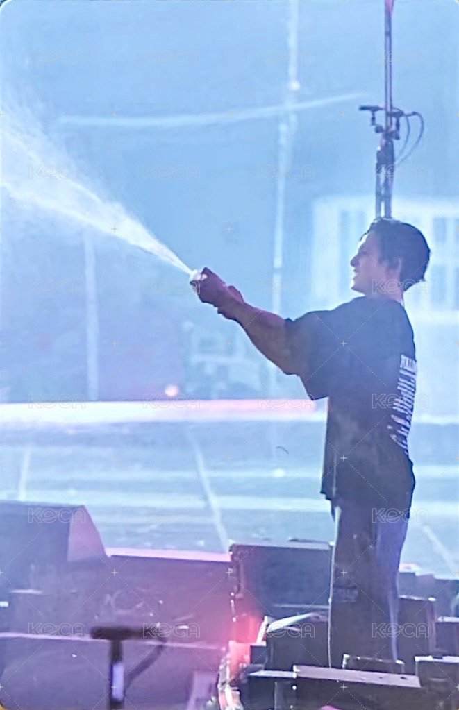 FOLLOWFELLOW 隨機卡  正面