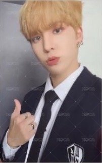 FEVER Epilogue 專輯卡 A ver. 1 正面