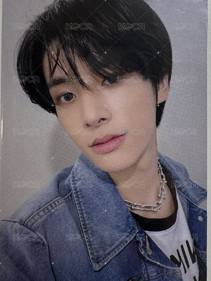 迷五 yzy 簽售卡  正面