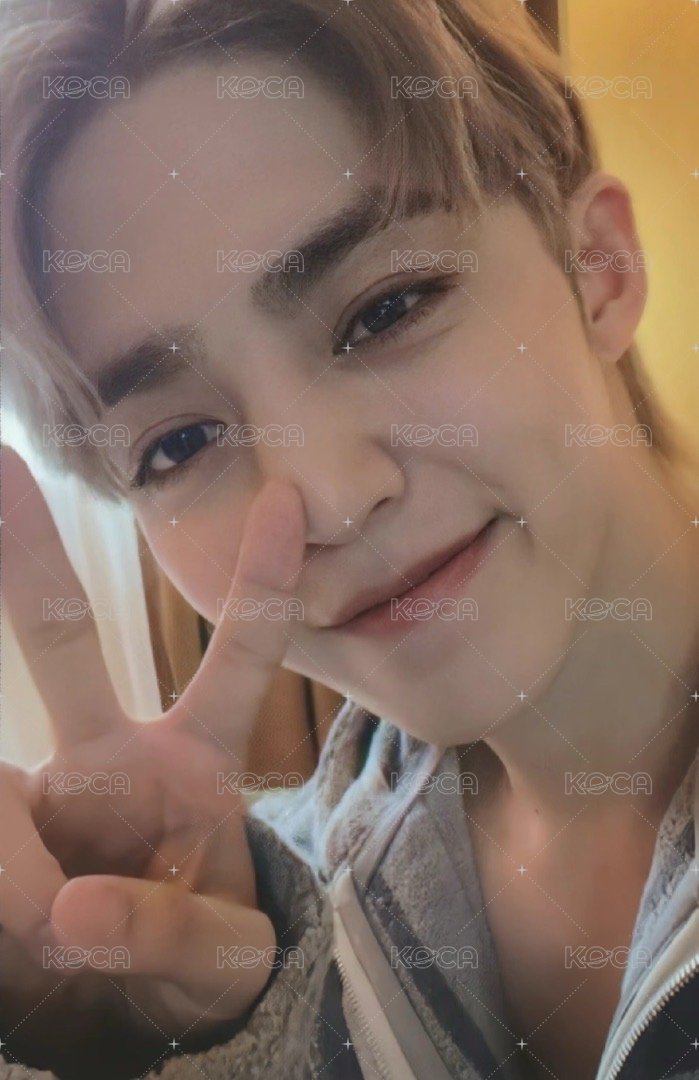 正四 專輯卡 正規四｜CARAT ver. 正面