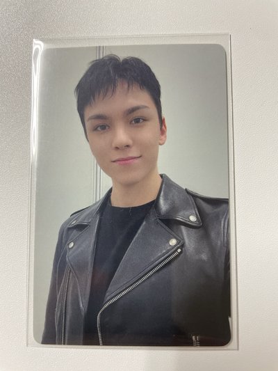 迷10 FML 一直娛 yzy D簽售卡-Vernon 瀚率