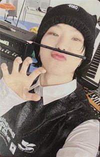 精選專 yzy 2.0 特典卡 