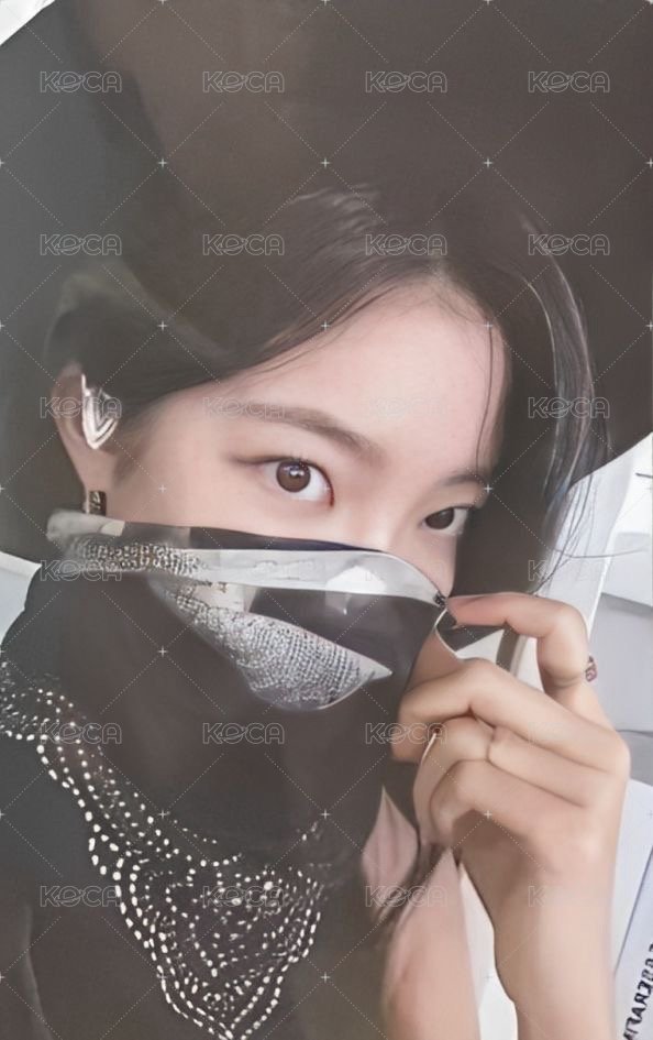 UNFORGIVEN yzy 1.0 簽售卡  正面