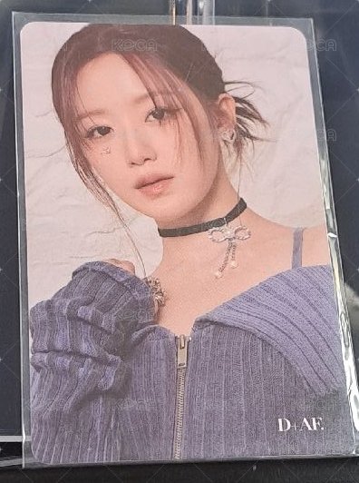 idle 舒華 D+AF代言卡 仙女樹 代言卡 idle 舒華 D+AF 代言卡 背面