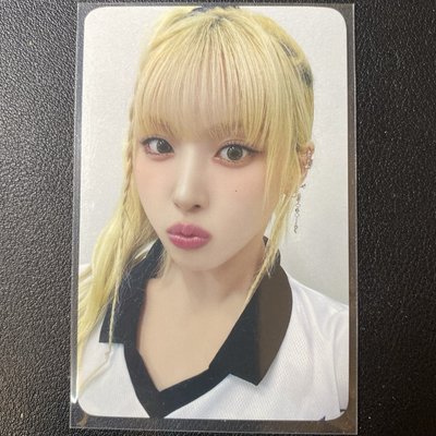 NMIXX Jiwoo msld 幸運卡 耳骨友