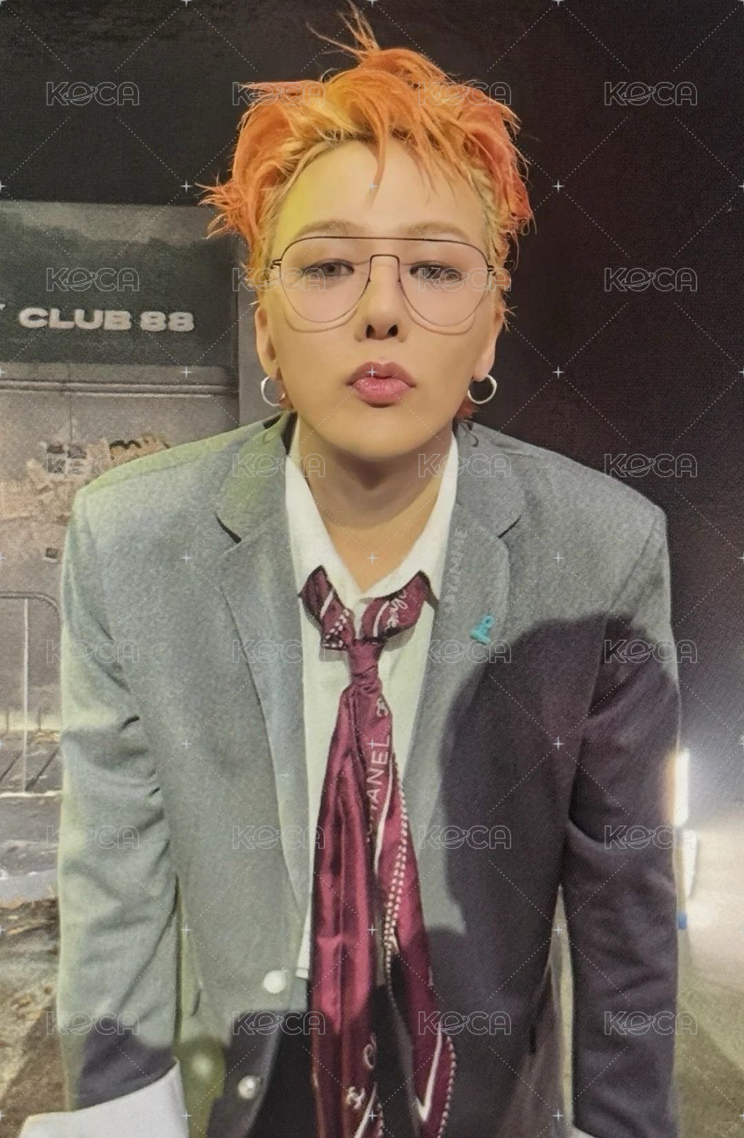 Übermensch 專輯卡 ver. yellow jewel 正面