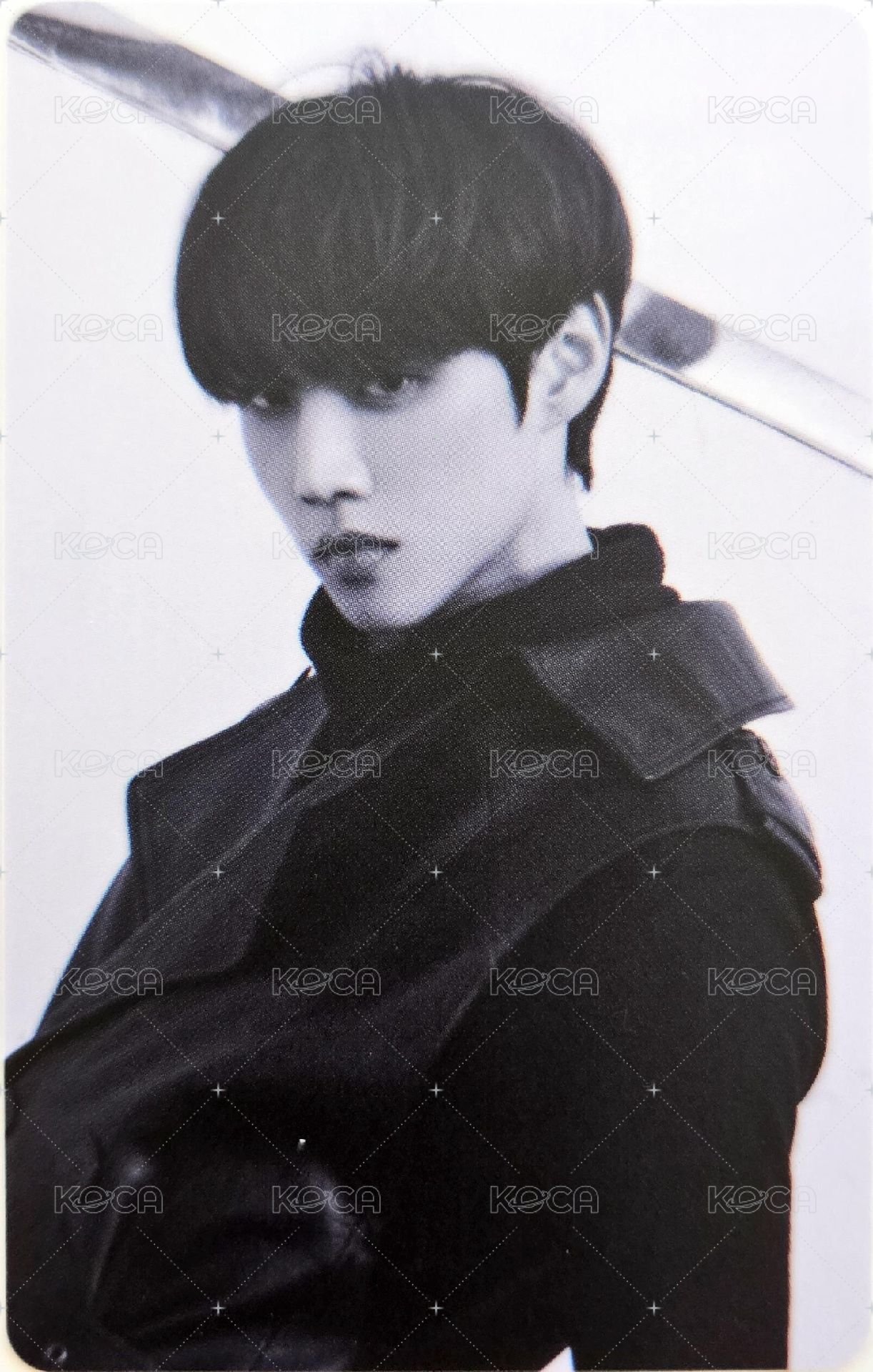 BE AWARE 專輯卡  正面