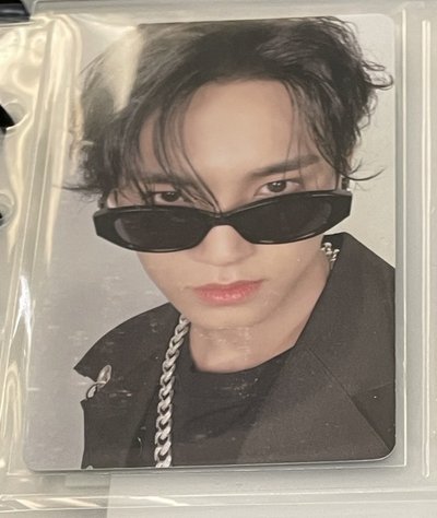 the name 黑版奎+拍立得