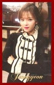 The year of yes 專輯卡  正面