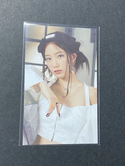 Easy 快閃店周邊衣服卡