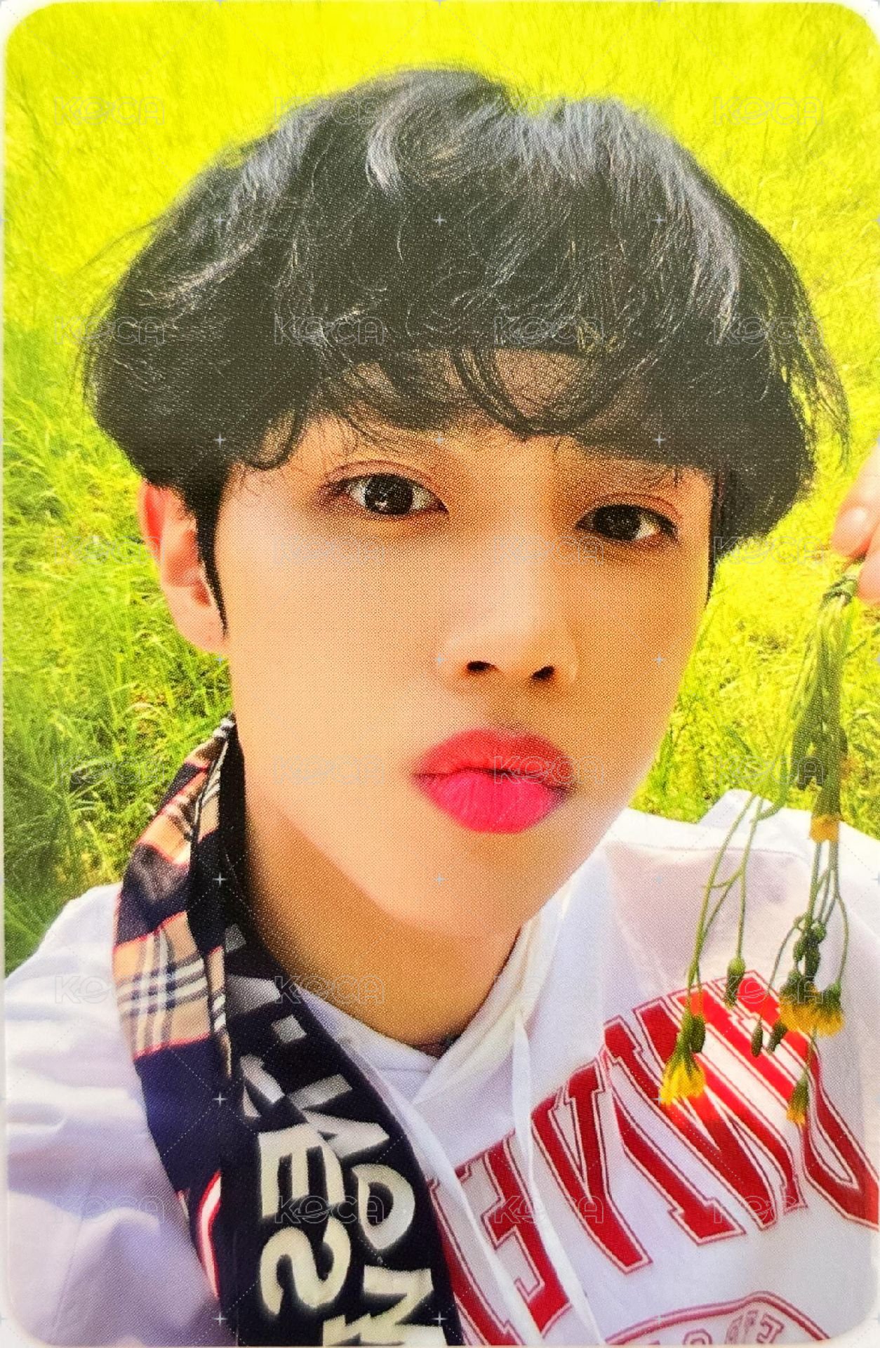 BE AWARE 專輯卡  正面