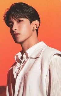 BE THE SUN 隨機卡 