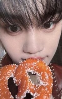 正規一 ma 簽售卡 吃麵包 ver.