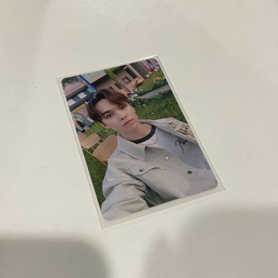 迷八yzy A簽售卡 率「super idol 的笑容都沒你的甜～」