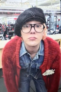 Übermensch White Jewel 專輯卡 