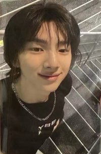 迷一 yzy 幸運卡 