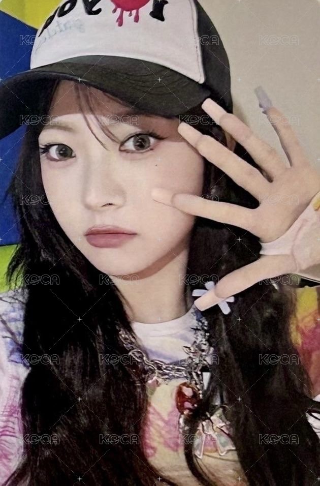 DIFFERENT 隨機卡  正面