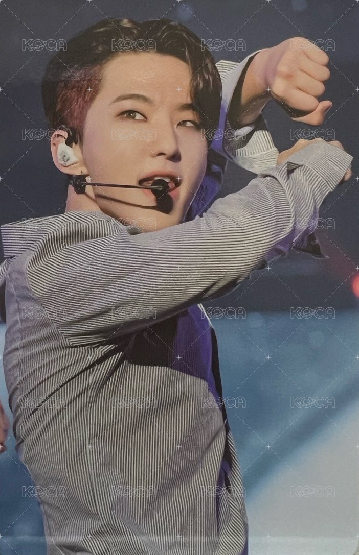 FOLLOW FELLOW 隨機卡  正面