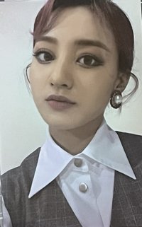 Eyes Wide Open 專輯卡 