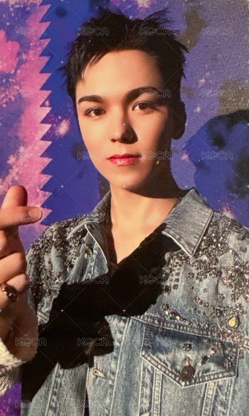 MINI11 環球 CARAT ver 特典卡  正面