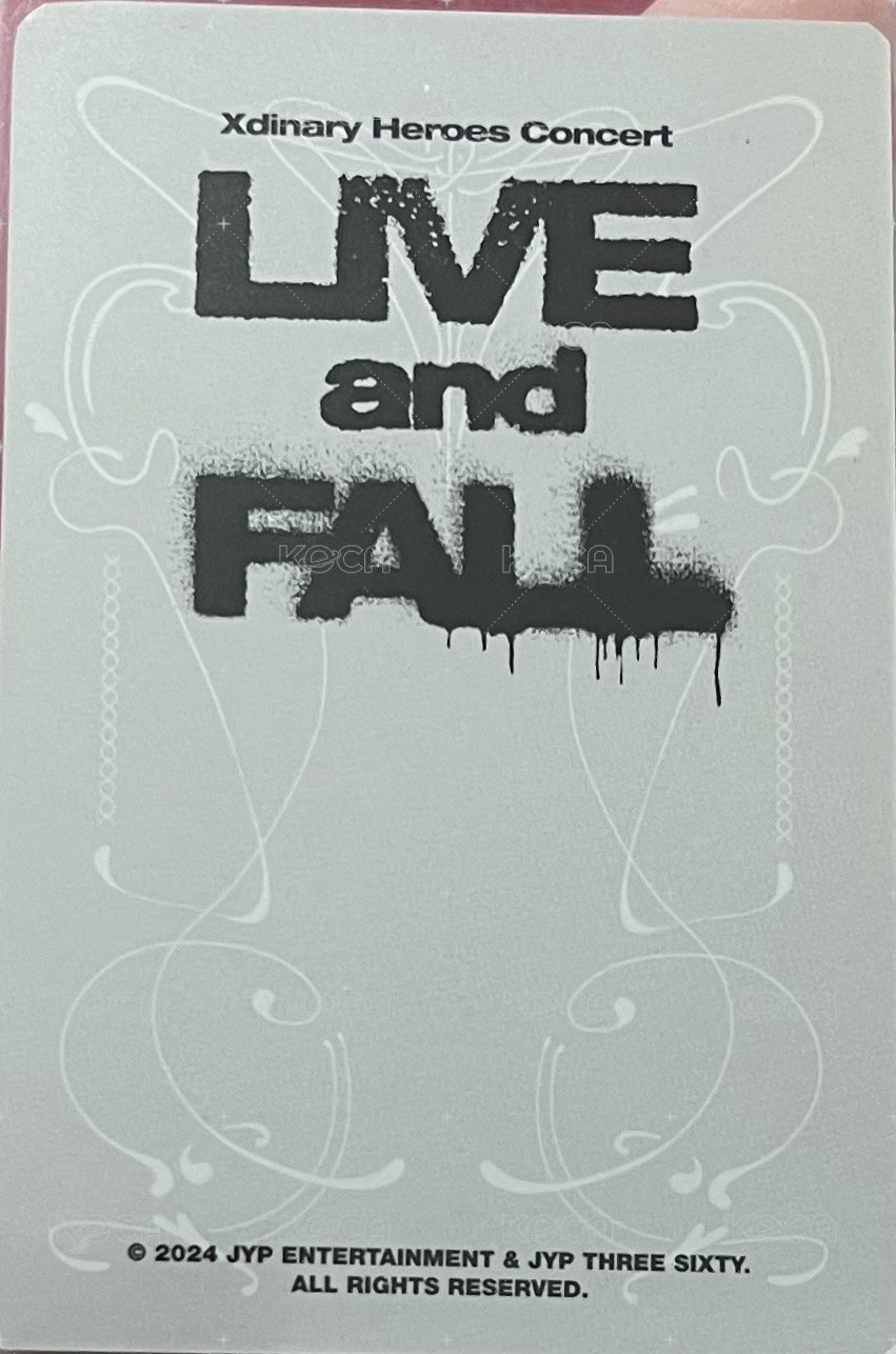 LIVE and FALL 線下 滿額卡  背面