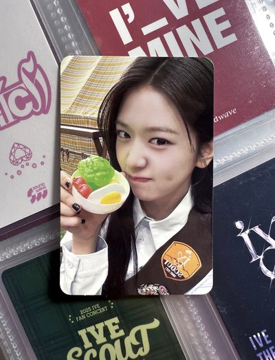 首爾 fc day2 場限卡 安俞真