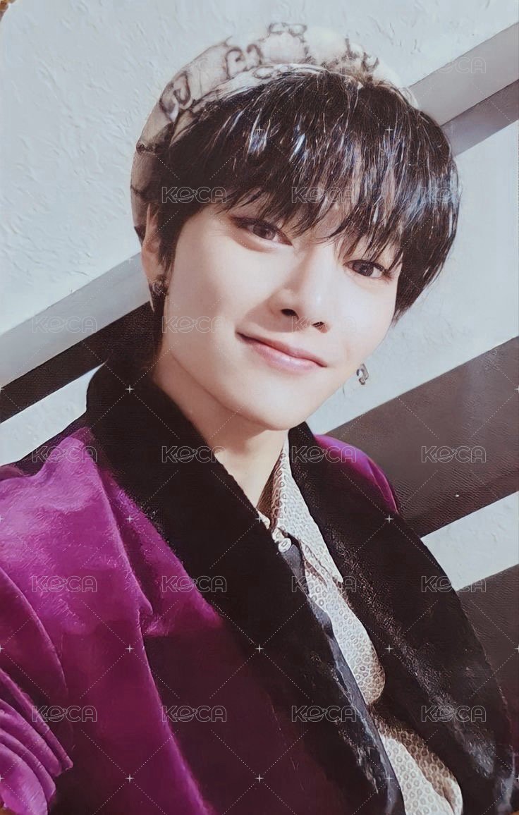 ODDINARY 專輯卡 Jewel case ver. 正面