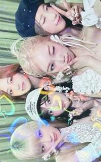 HOT 日咖 單封預售 特典卡 愛心閃團卡