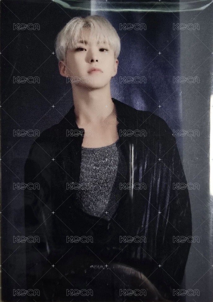 RIGHT HERE 隨機卡  正面